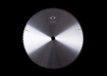 lingkaran Aluminium Cutting Saw Blades Akurasi Tinggi ketebalan 3.6mm