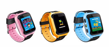 2019 panas menjual anak laki-laki / perempuan anak-anak gps tracker menonton ponsel pintar dengan kunci sos, menonton mainan bicara dua arah