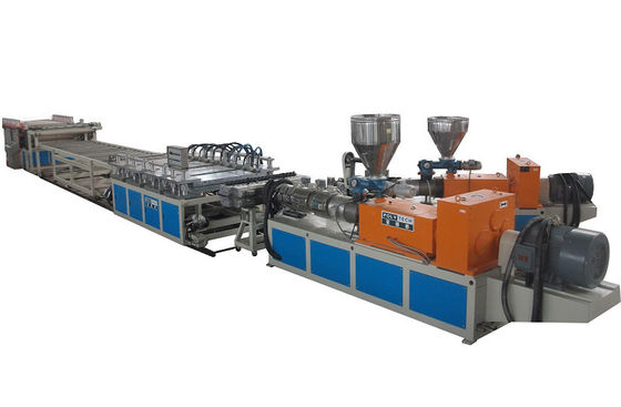 Ganda Screw Extruder Machine WPC Pintu Dewan Extruder Untuk PVC Panel 915mm / 1220mm
