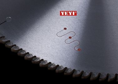 Plastik dan Aluminium Cutting Saw Blades 450 x 4.0 x 3.2 x 120T, Logam Cut Pisau