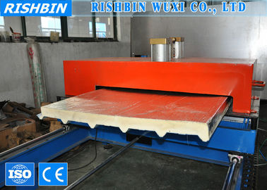Thermal Insulation PU Mesin Sandwich Panel untuk Berbagai Roof Lembar Tebal