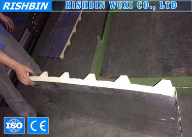 Thermal Insulation PU Mesin Sandwich Panel untuk Berbagai Roof Lembar Tebal