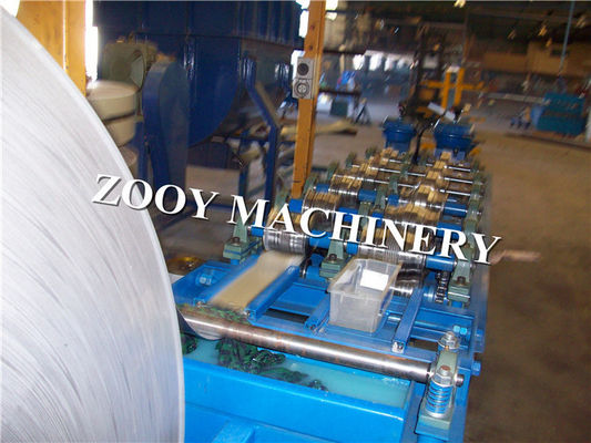 Aluminium sheet Logam drywall Stud Dan Lacak Roll Forming Machine Dengan Cutting Hidrolik