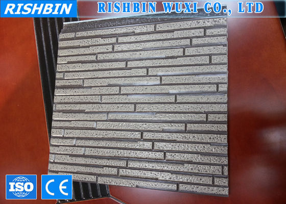 Logam Lembar Wol Mineral Sandwich Panel Line Produksi dengan Auto Stacker